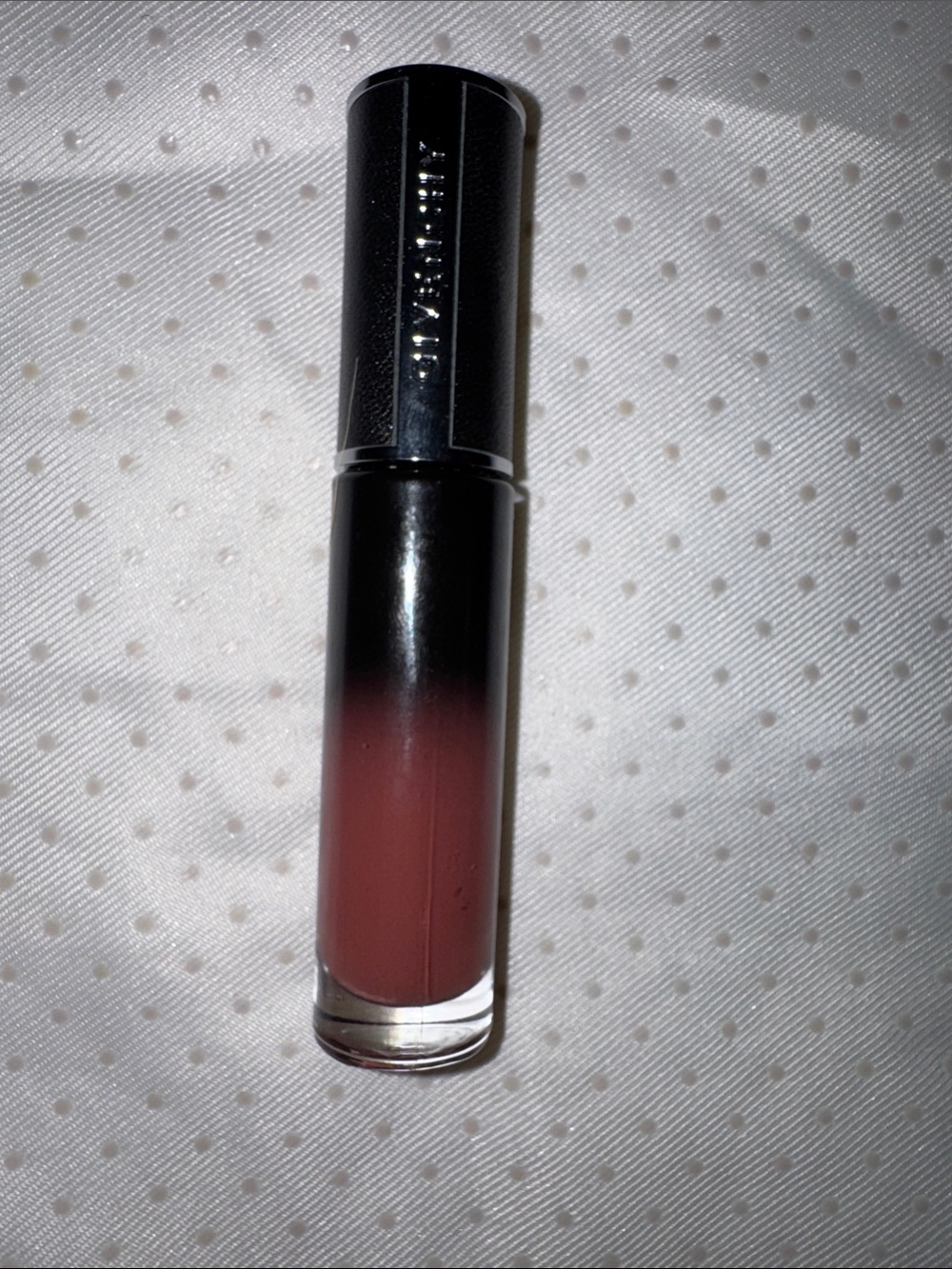 GIVENCHY LE ROUGE INTERDICT CREAM VELVET
Whipped Matte Liquid Lipstick N°53 - Picture 8 of 10